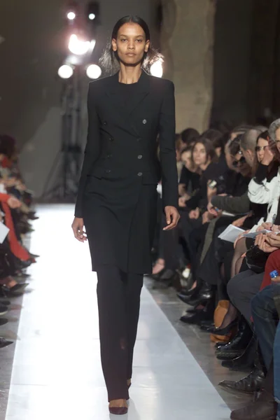 Look 1
